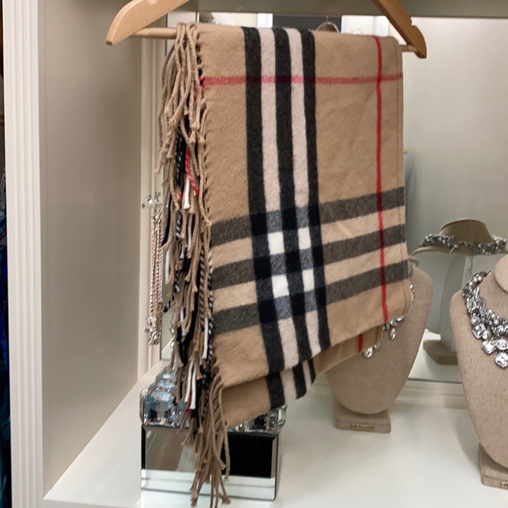 Nova check fringe snood